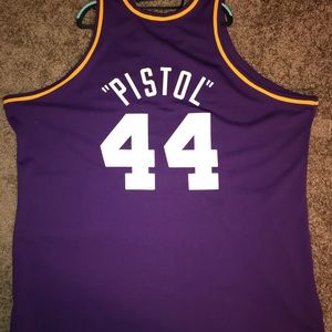 PISTOL PETE MARAVICH PURPLE JERSEY 1974-75